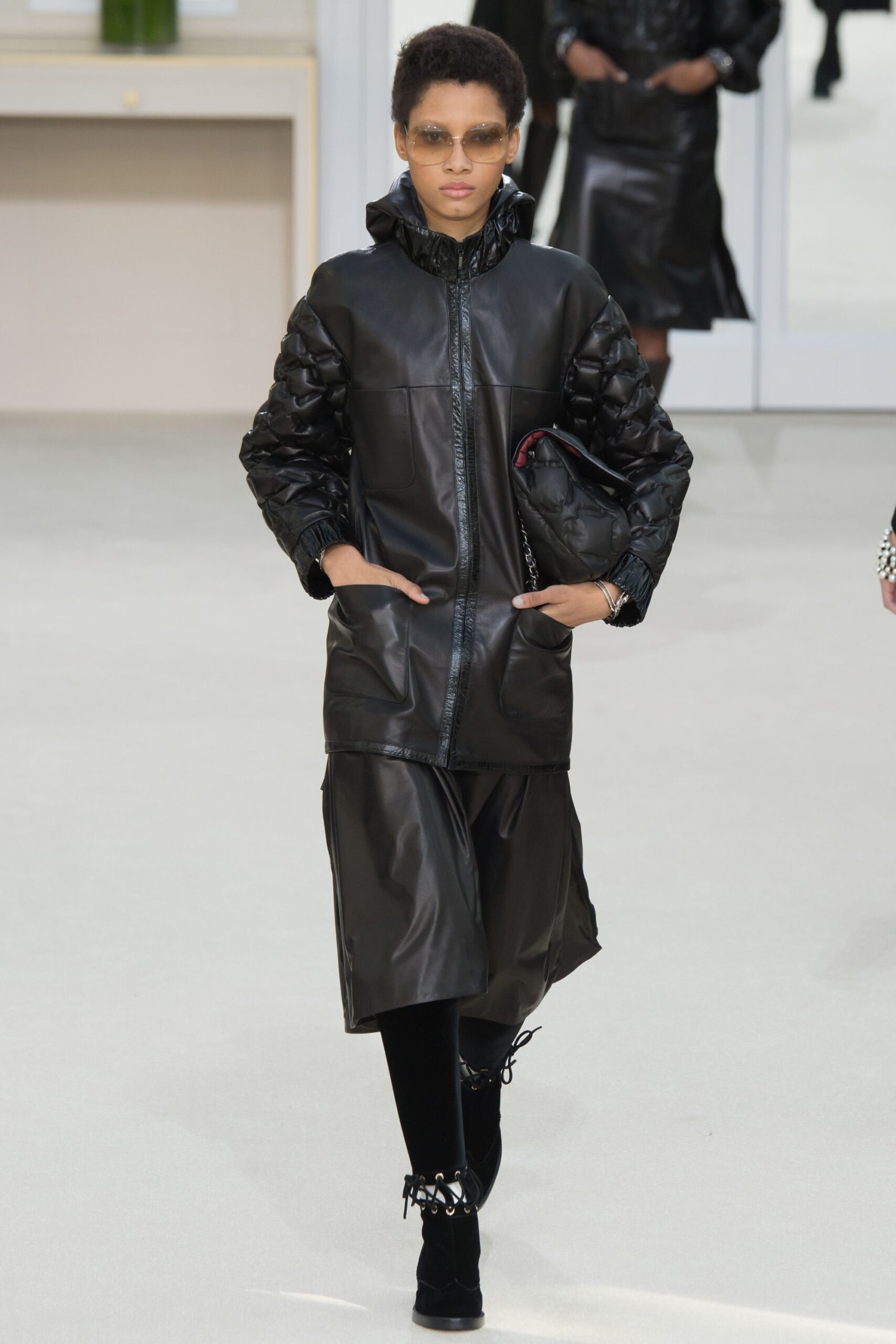 Chanel F/W 16 Look 693