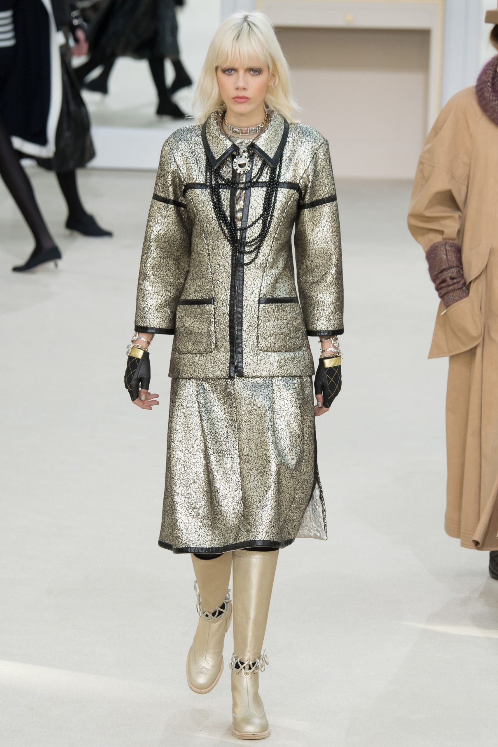 Chanel F/W 16 Look 788