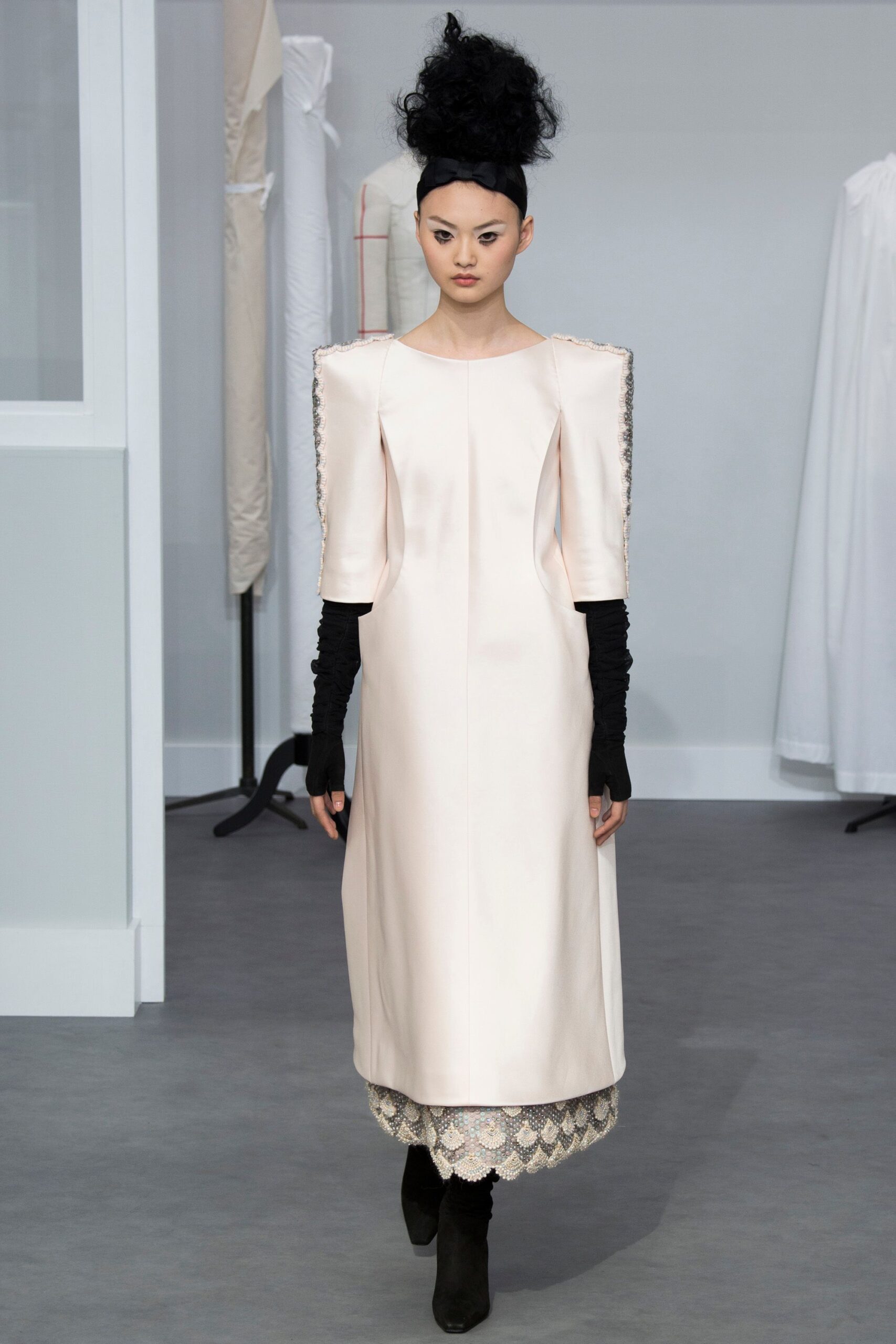 Chanel F/W 16 Couture Look 700