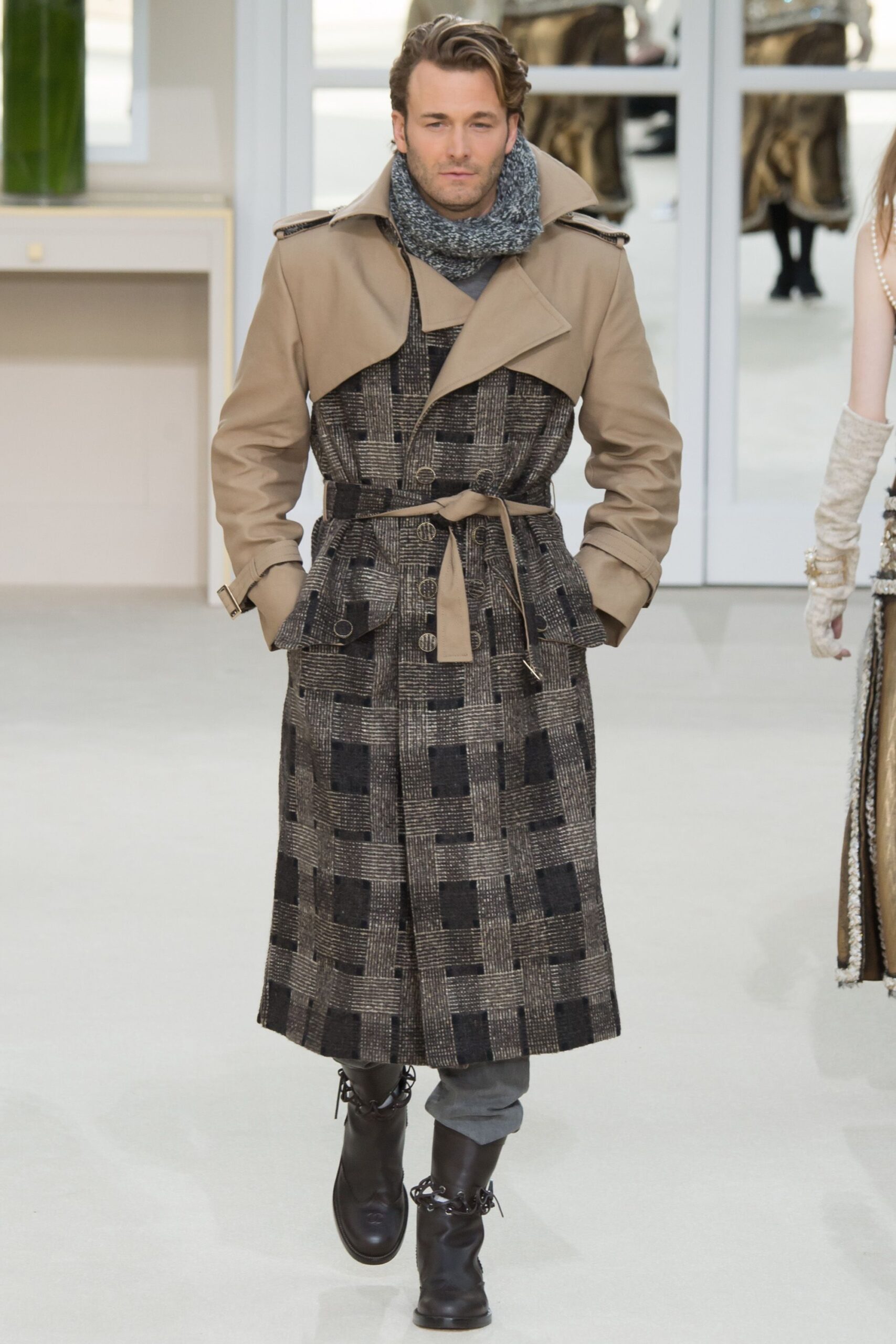 Chanel F/W 16 Look 921