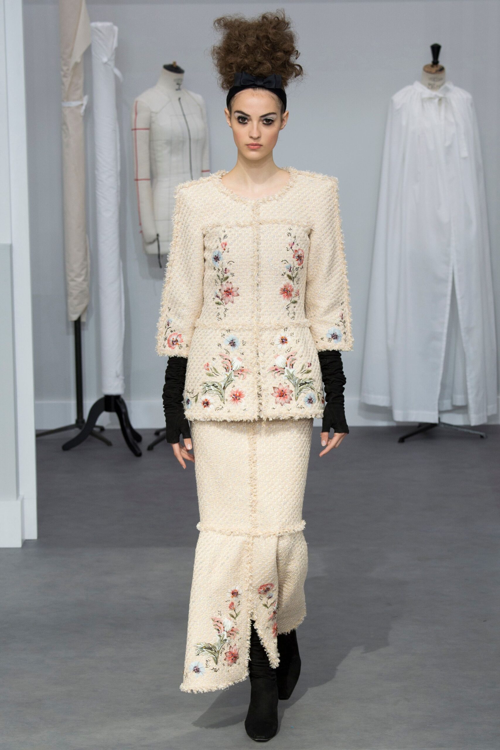 Chanel F/W 16 Couture Look 710