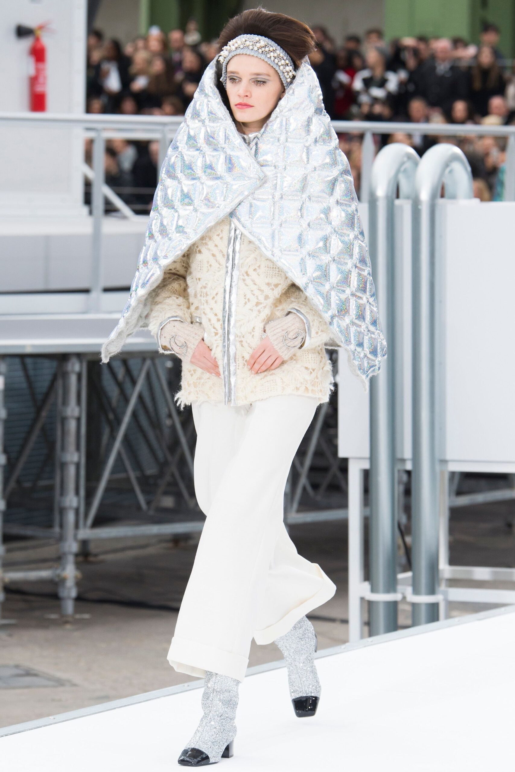 Chanel F/W 17 Look 568