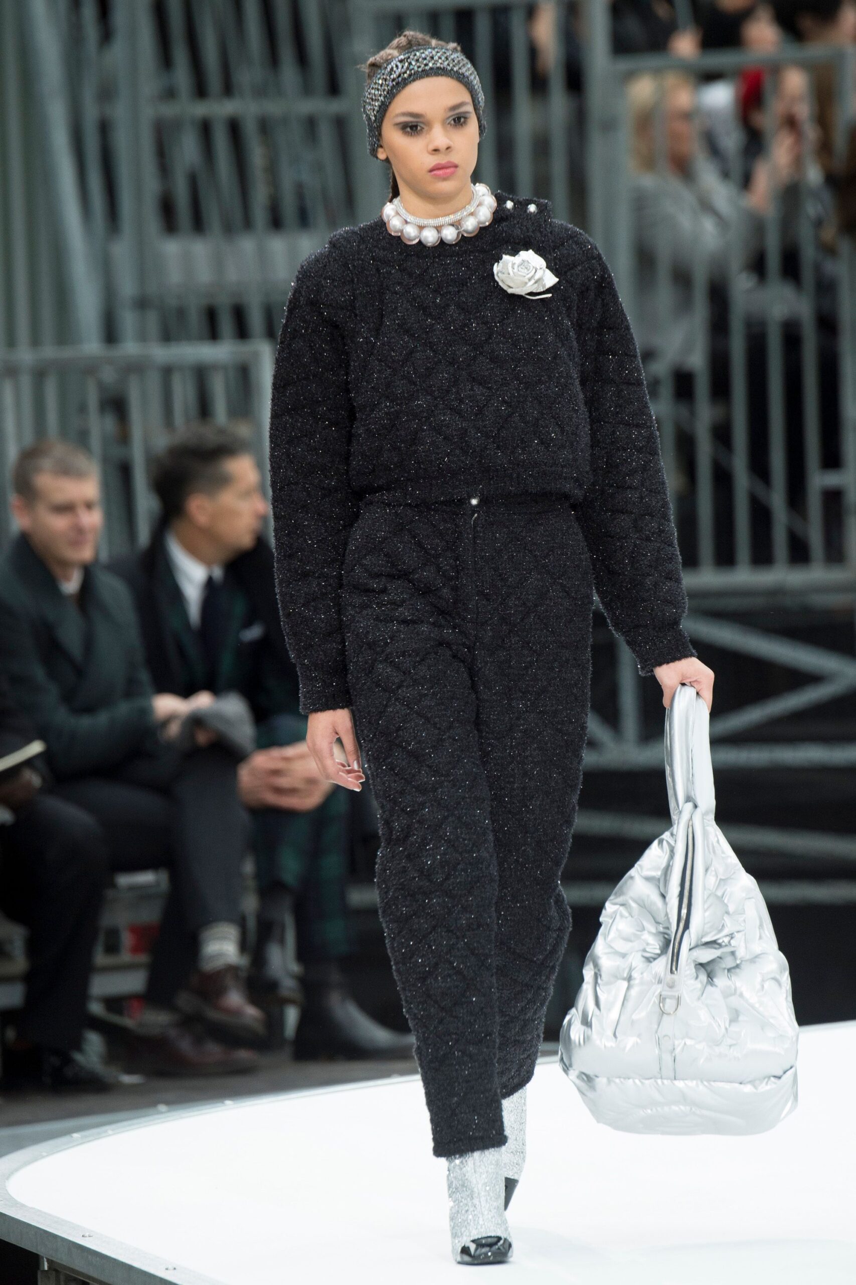 Chanel F/W 17 Look 951