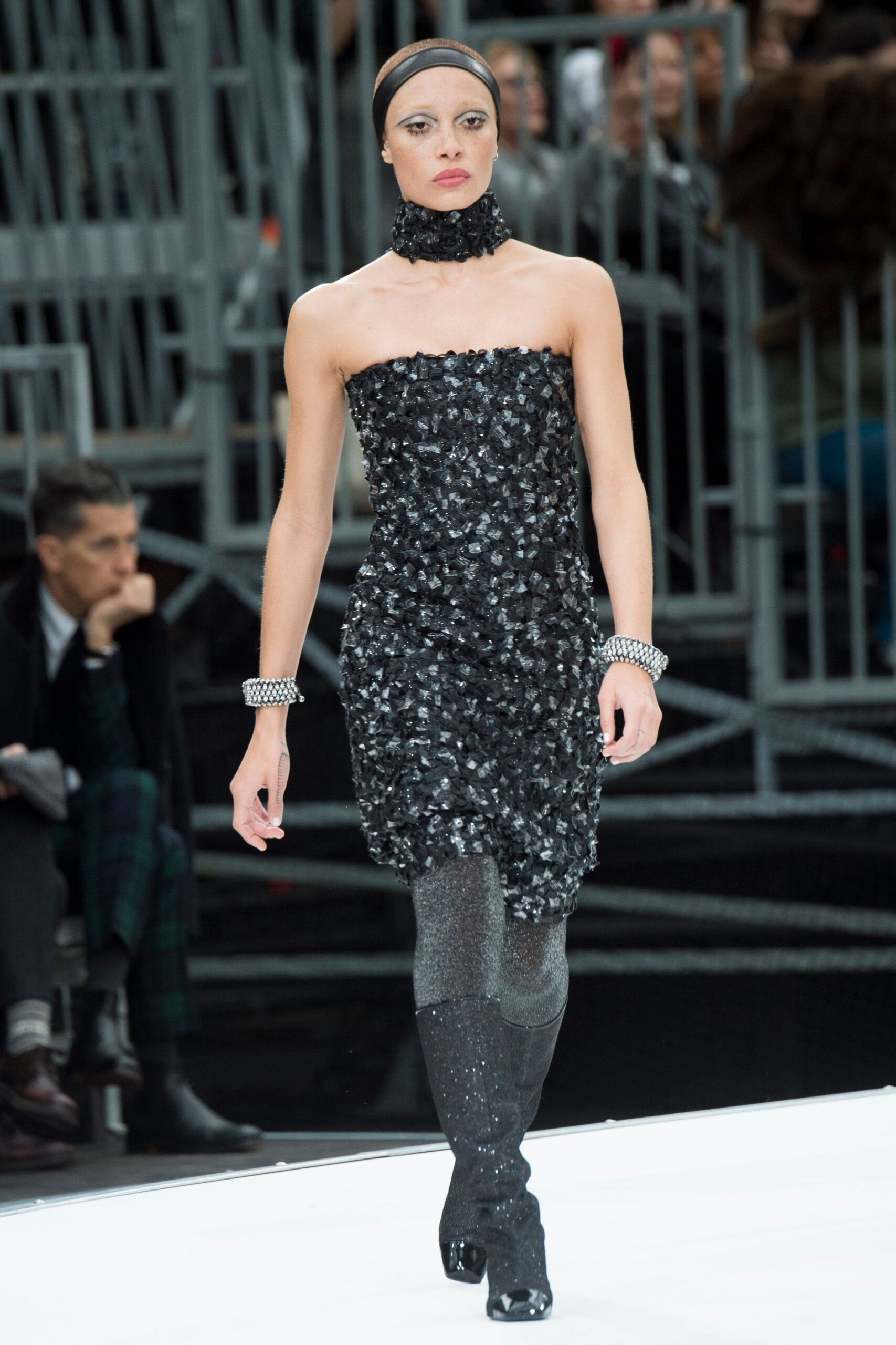 Chanel F/W 17 Look 1057