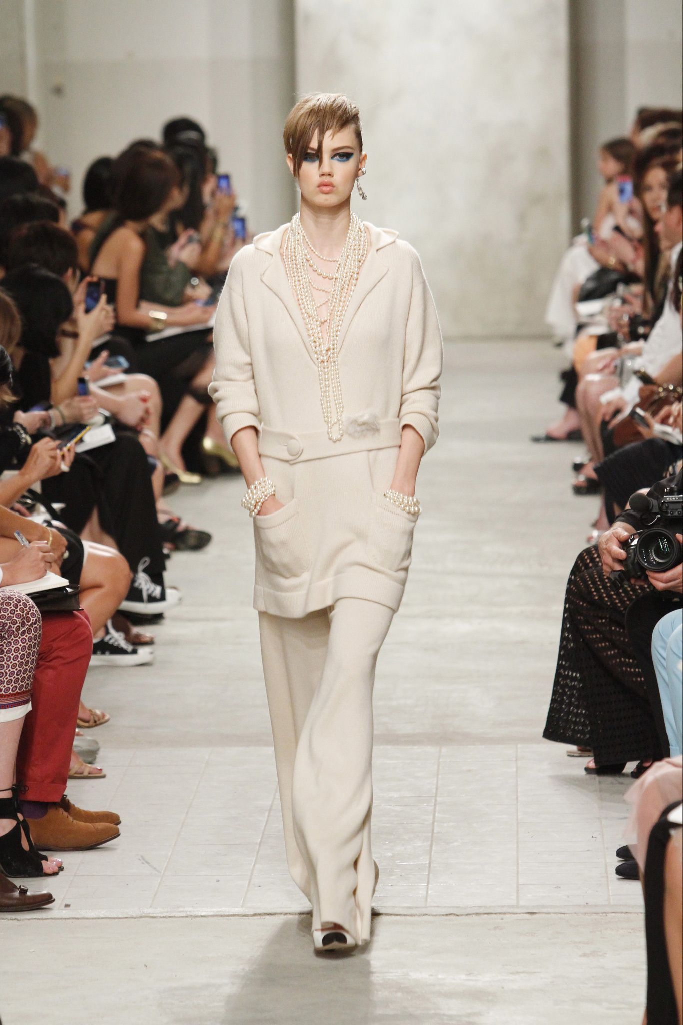 Chanel Resort 14 Look 7
