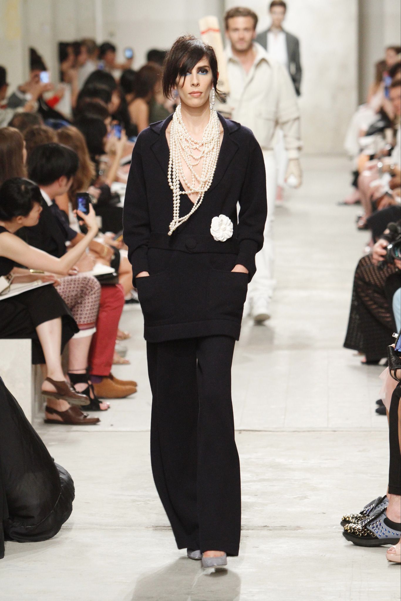 Chanel Resort 14 Look 16