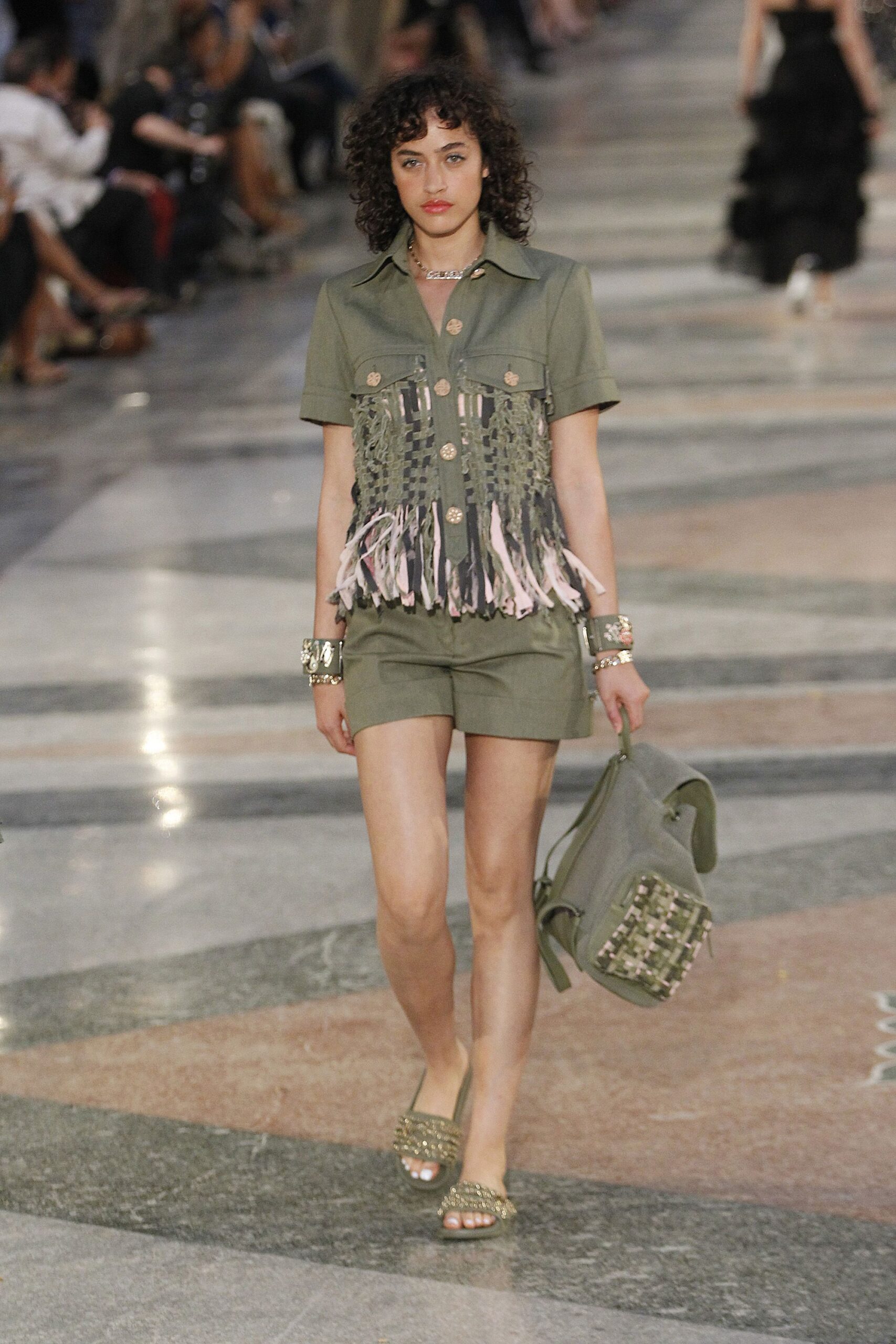 Chanel Resort 17 Look 828
