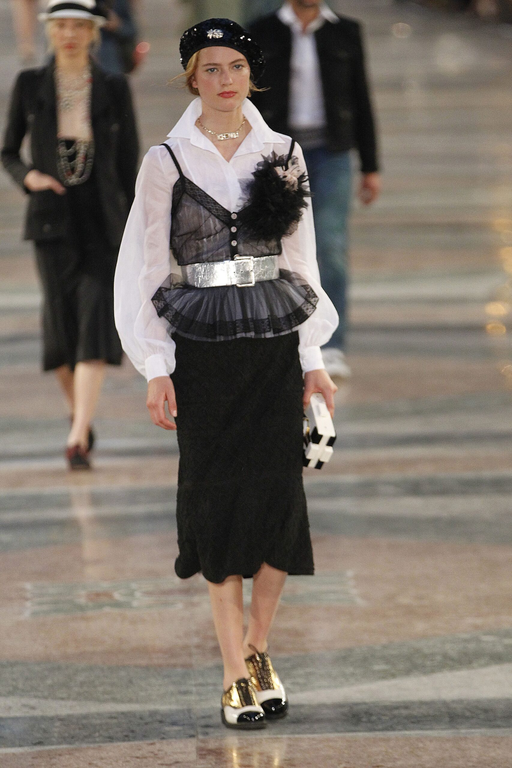 Chanel Resort 17 Look 918