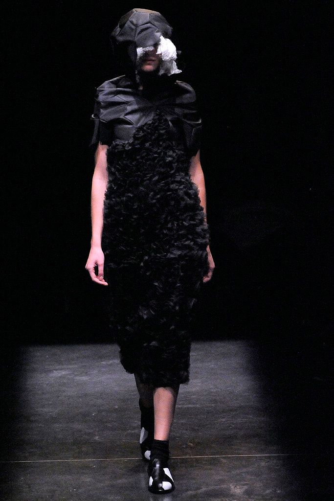 Comme des Garçons S/S 09 Look 90