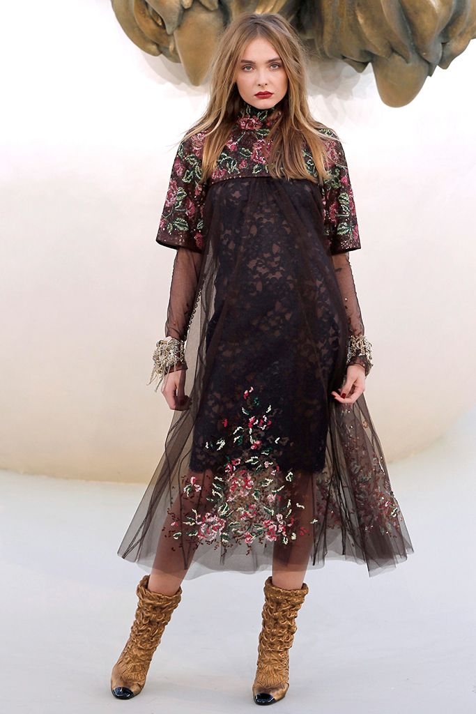 Chanel F/W 10 Couture Look 338