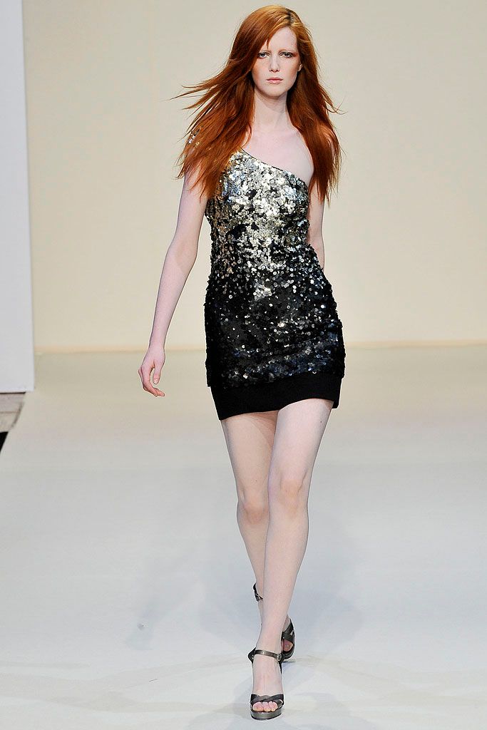 Collette Dinnigan S/S 09 Look 264
