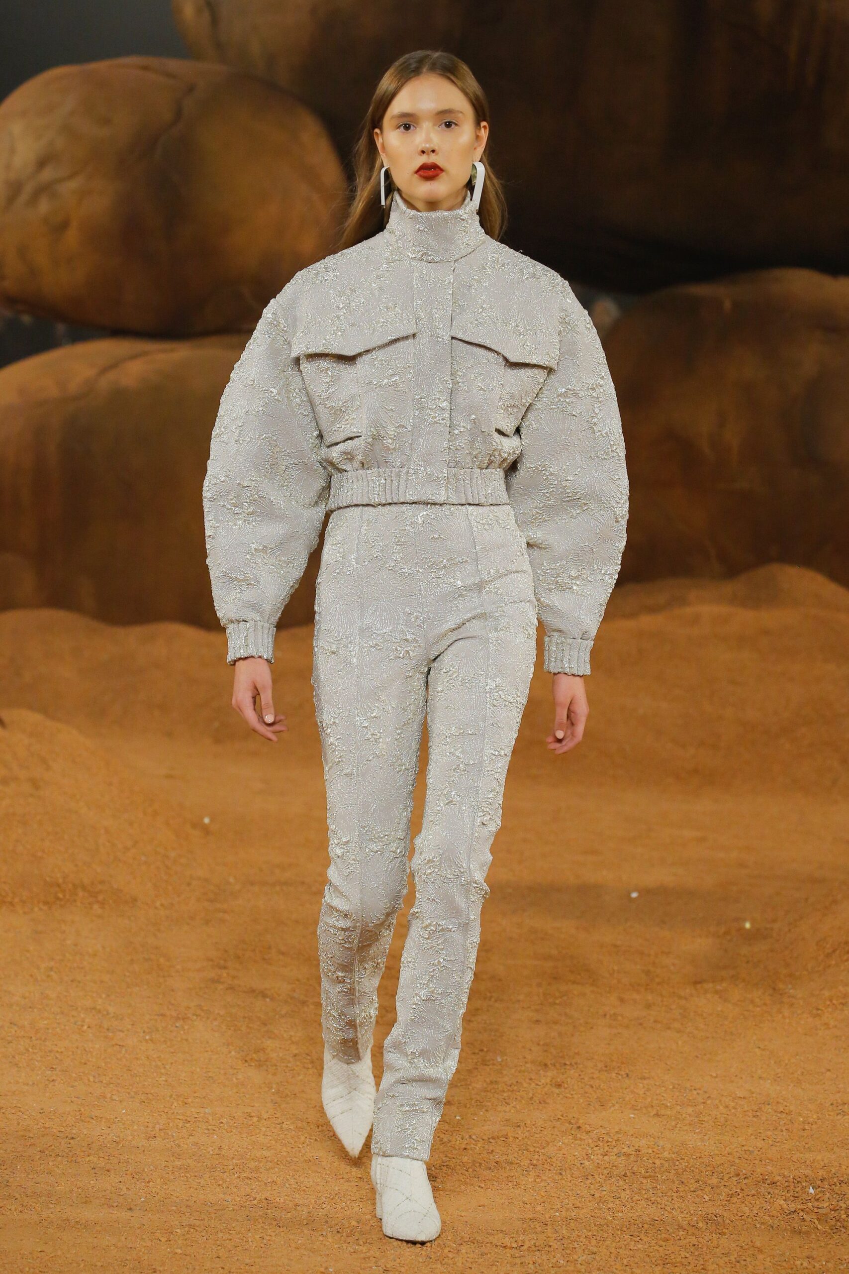Camilla and Marc Resort 19 Look 193