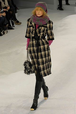 Chanel F/W 07 Look 80