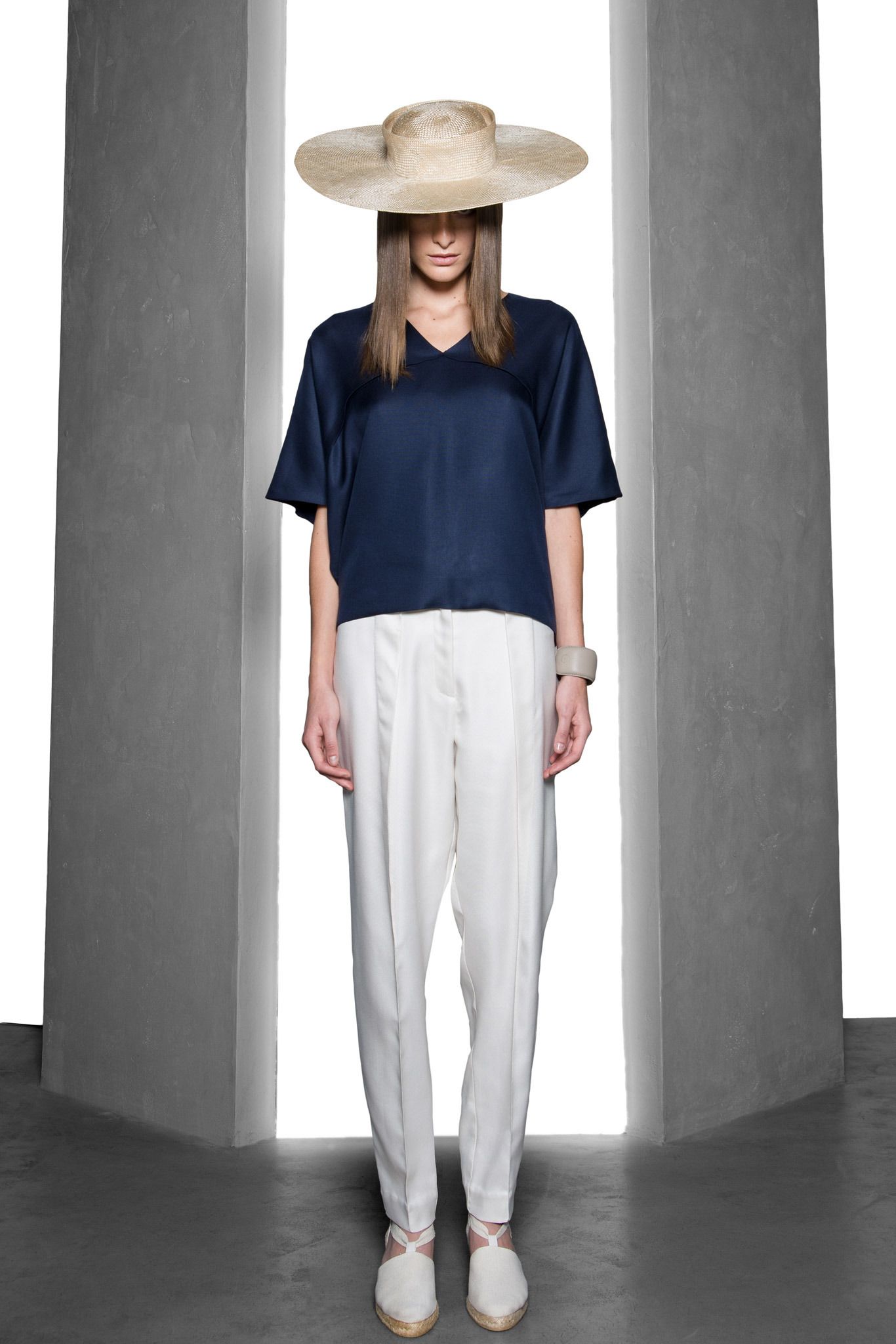 wide-brim straw boater hat