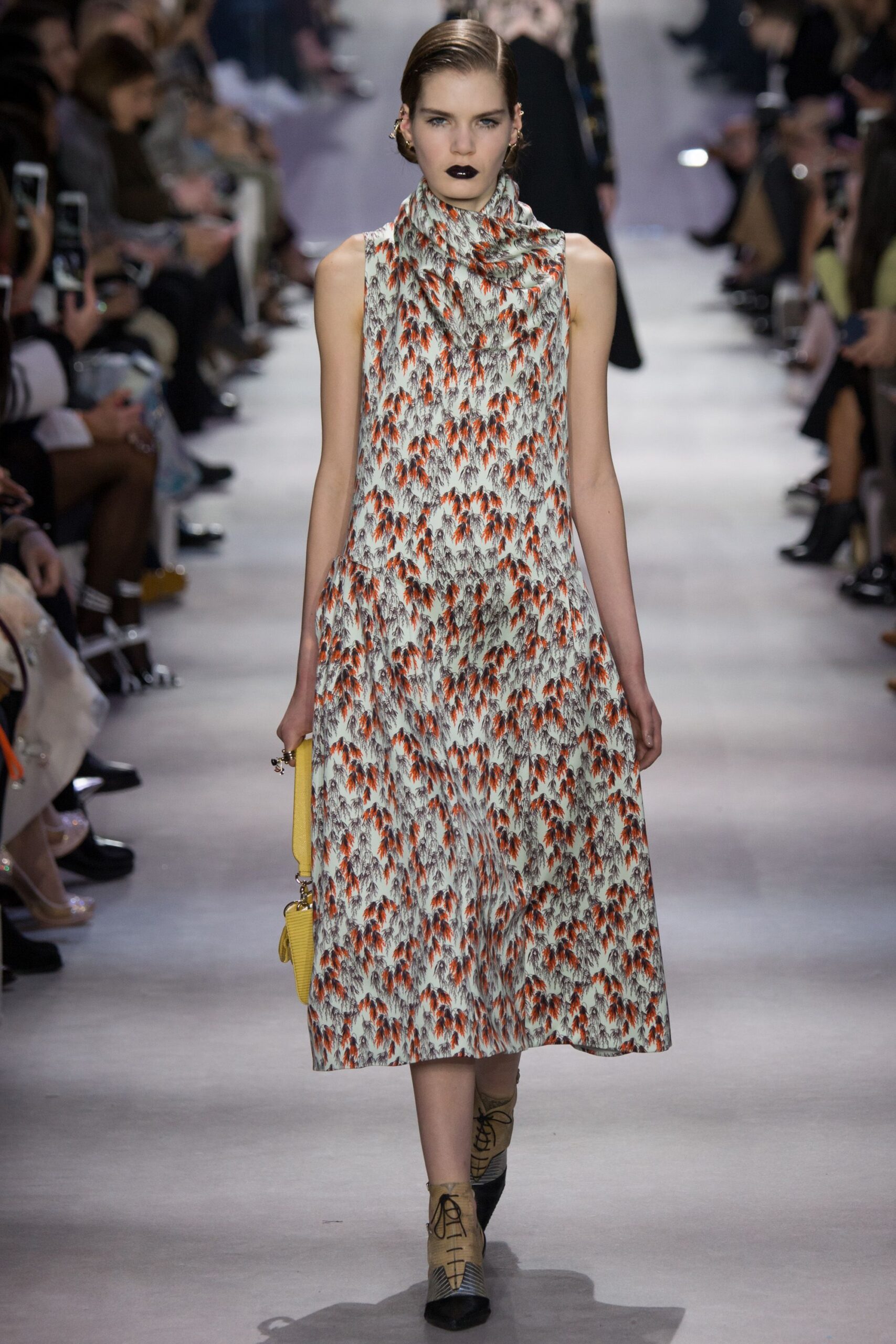 Christian Dior F/W 16 Look 129