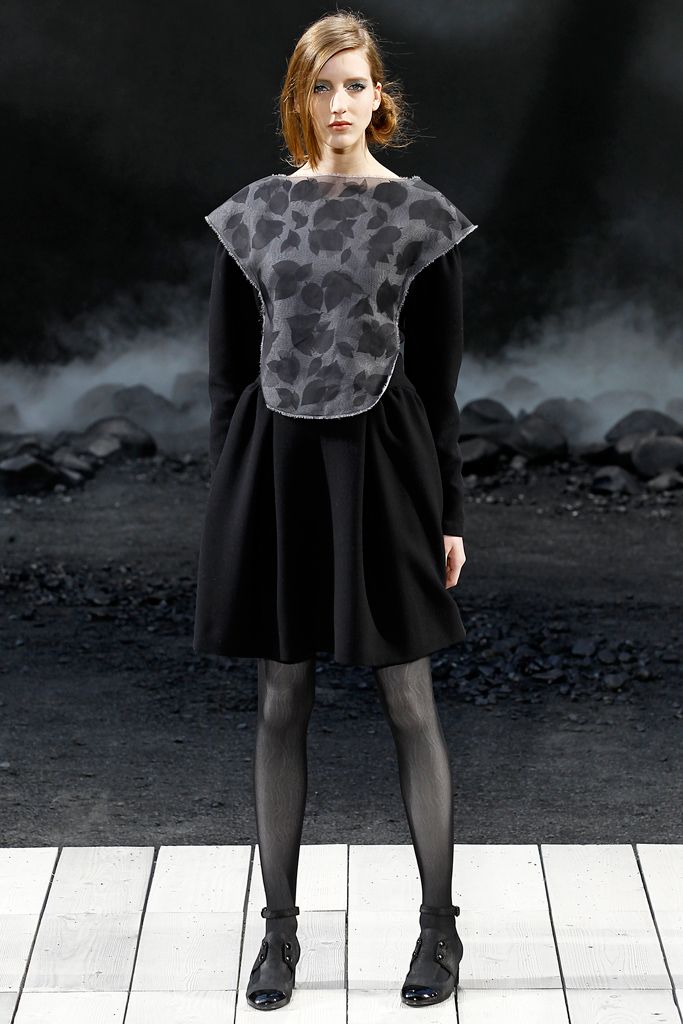 Chanel F/W 11 Look 363