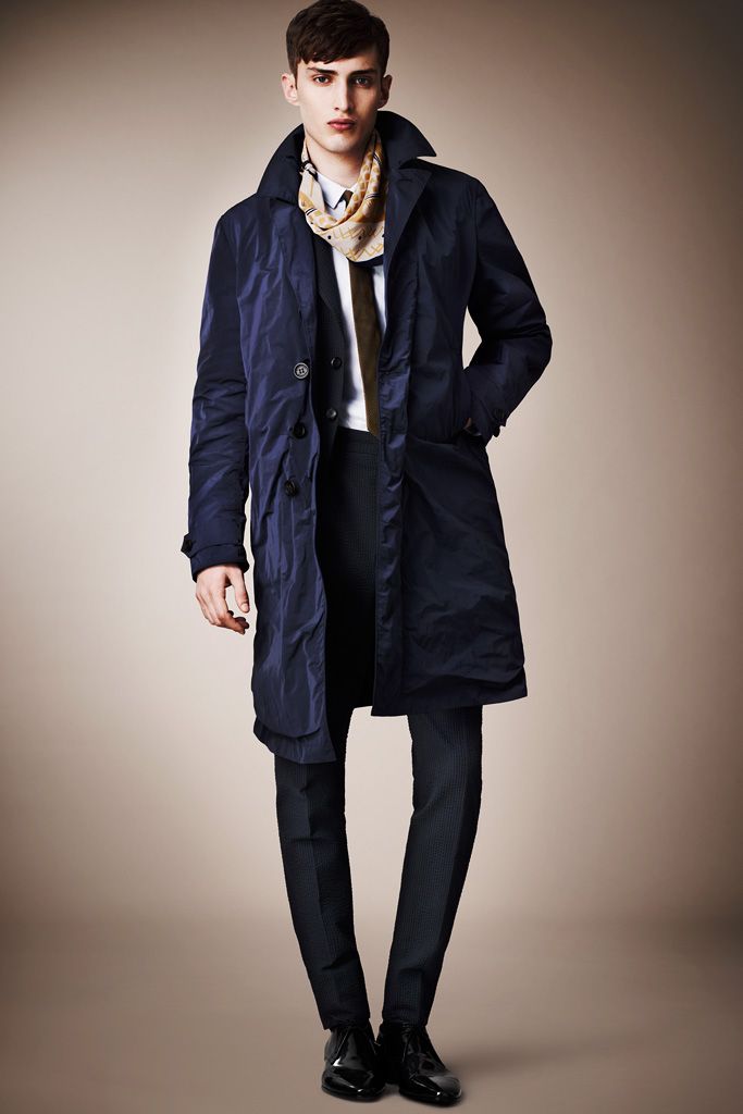 Burberry Resort 13 Look 5