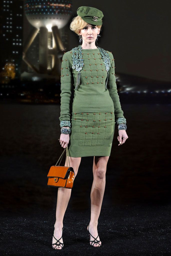 Chanel F/W 10 Look 229