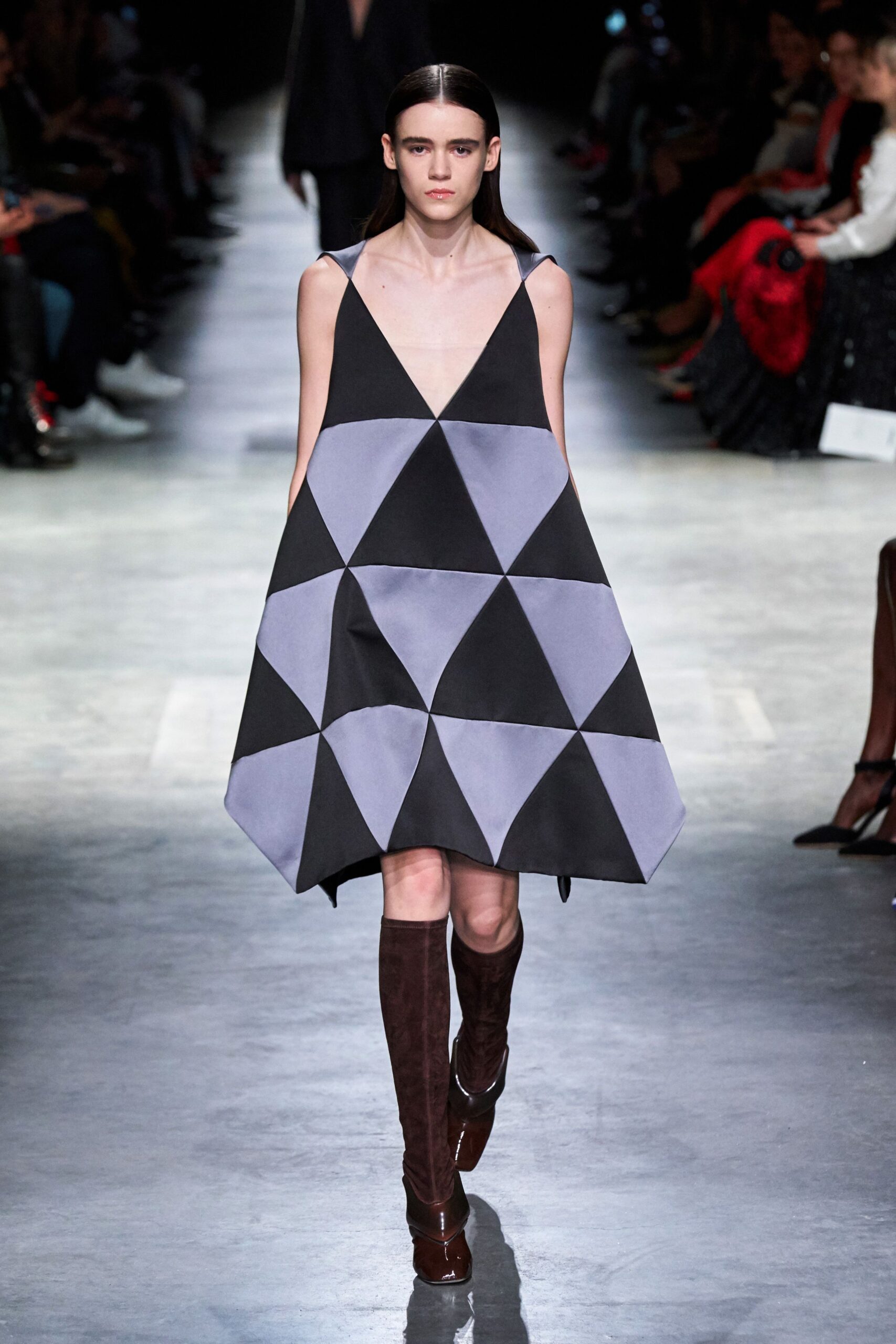 Christopher Kane F/W 20 Look 443