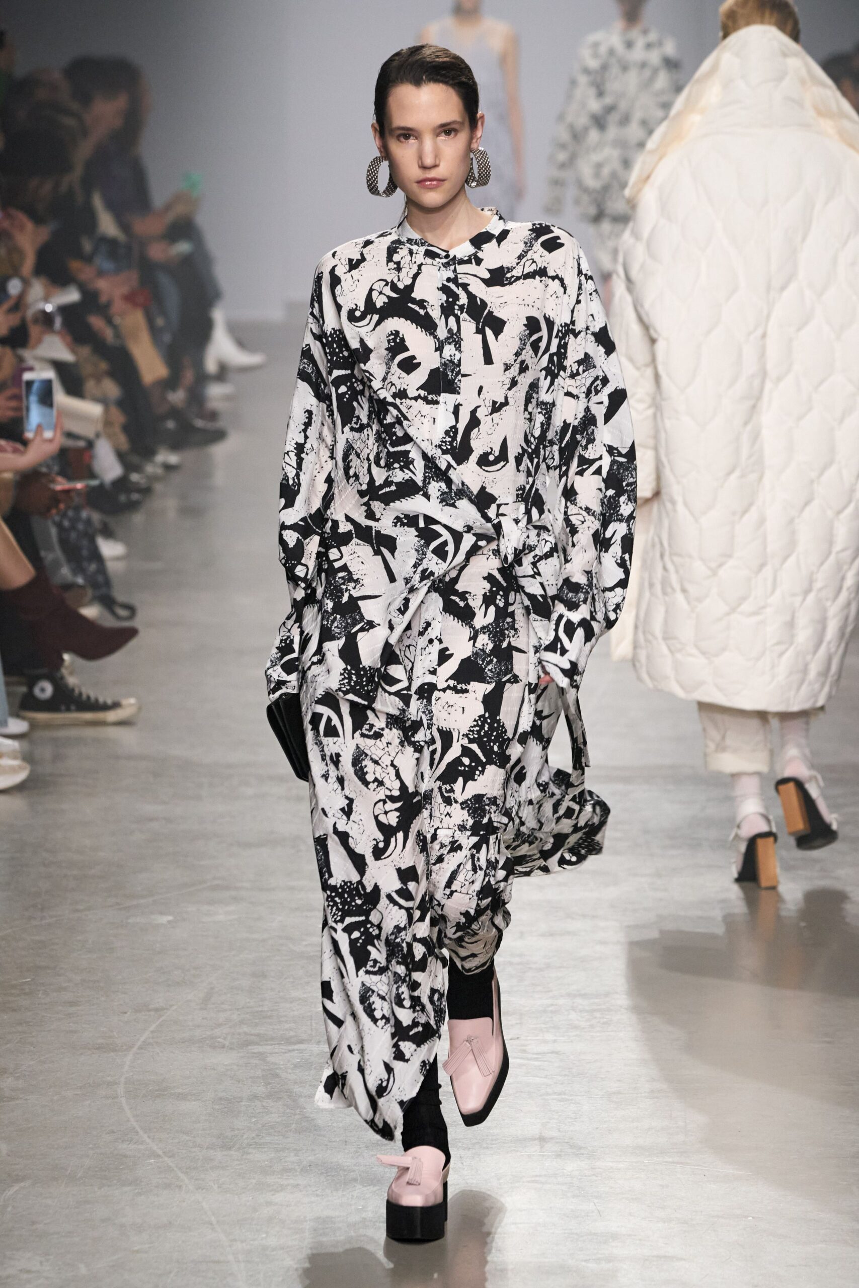 Christian Wijnants F/W 20 Look 410