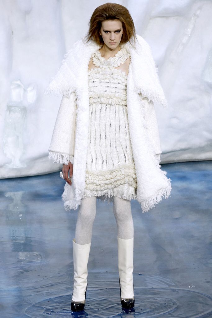 Chanel F/W 10 Look 443