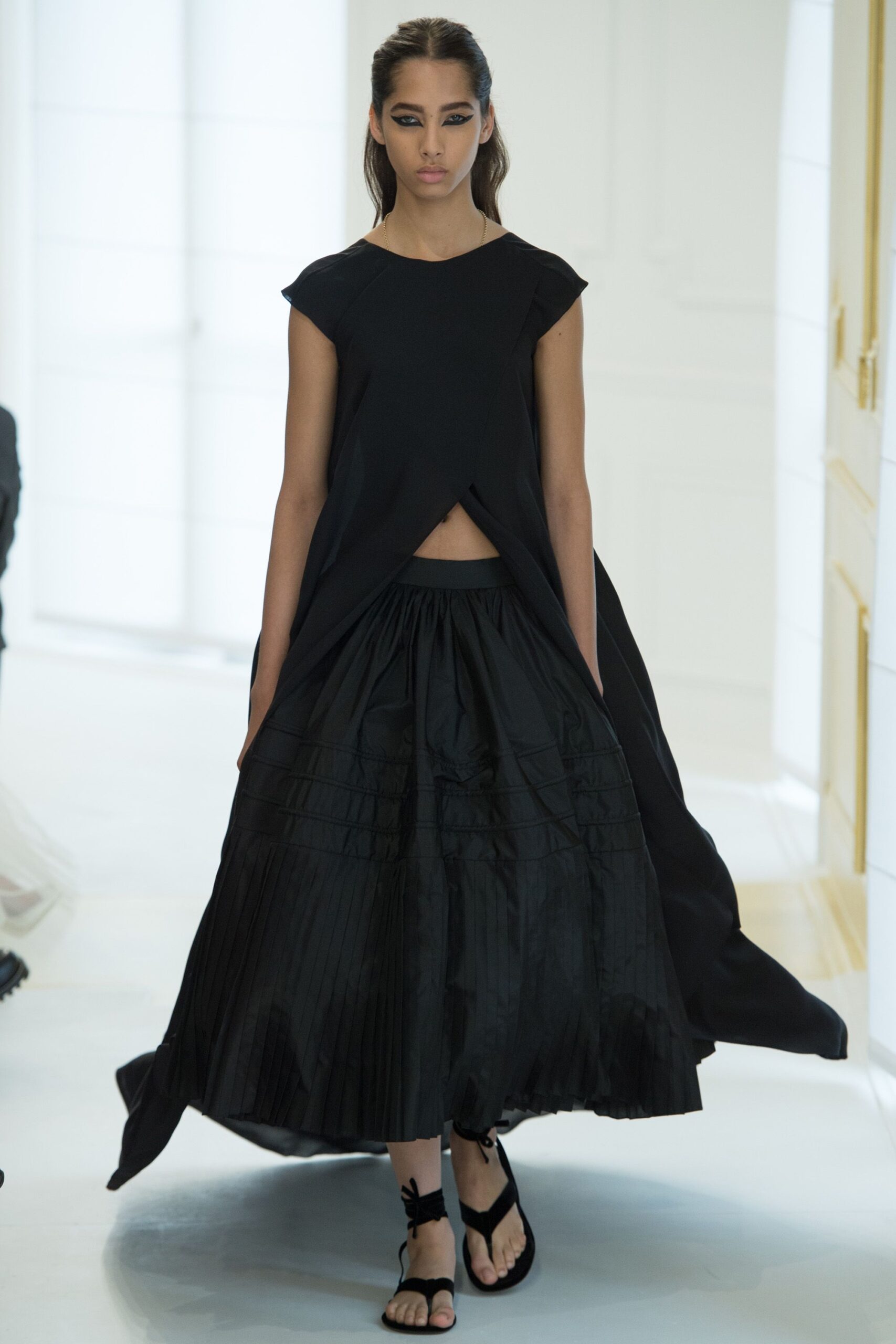 Christian Dior F/W 16 Couture Look 8
