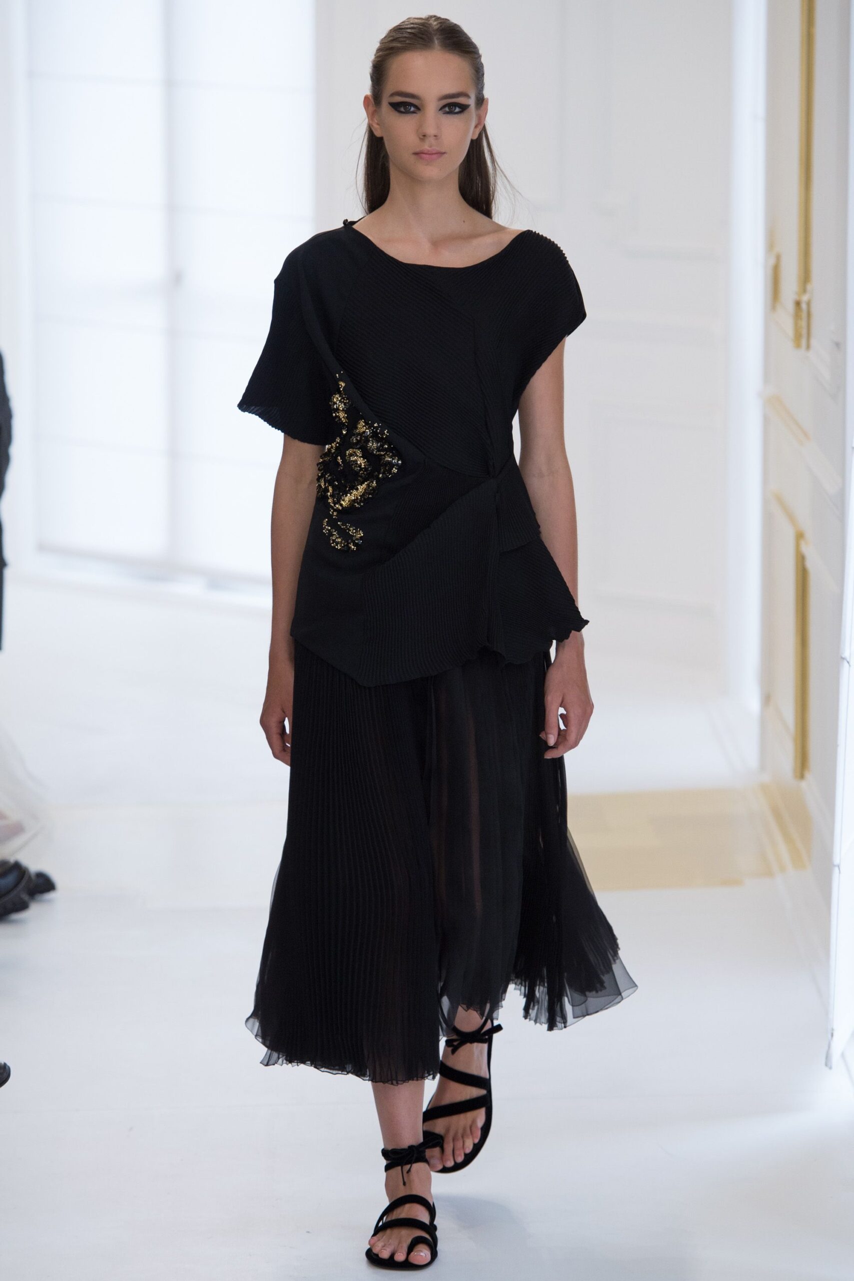 Christian Dior F/W 16 Couture Look 69