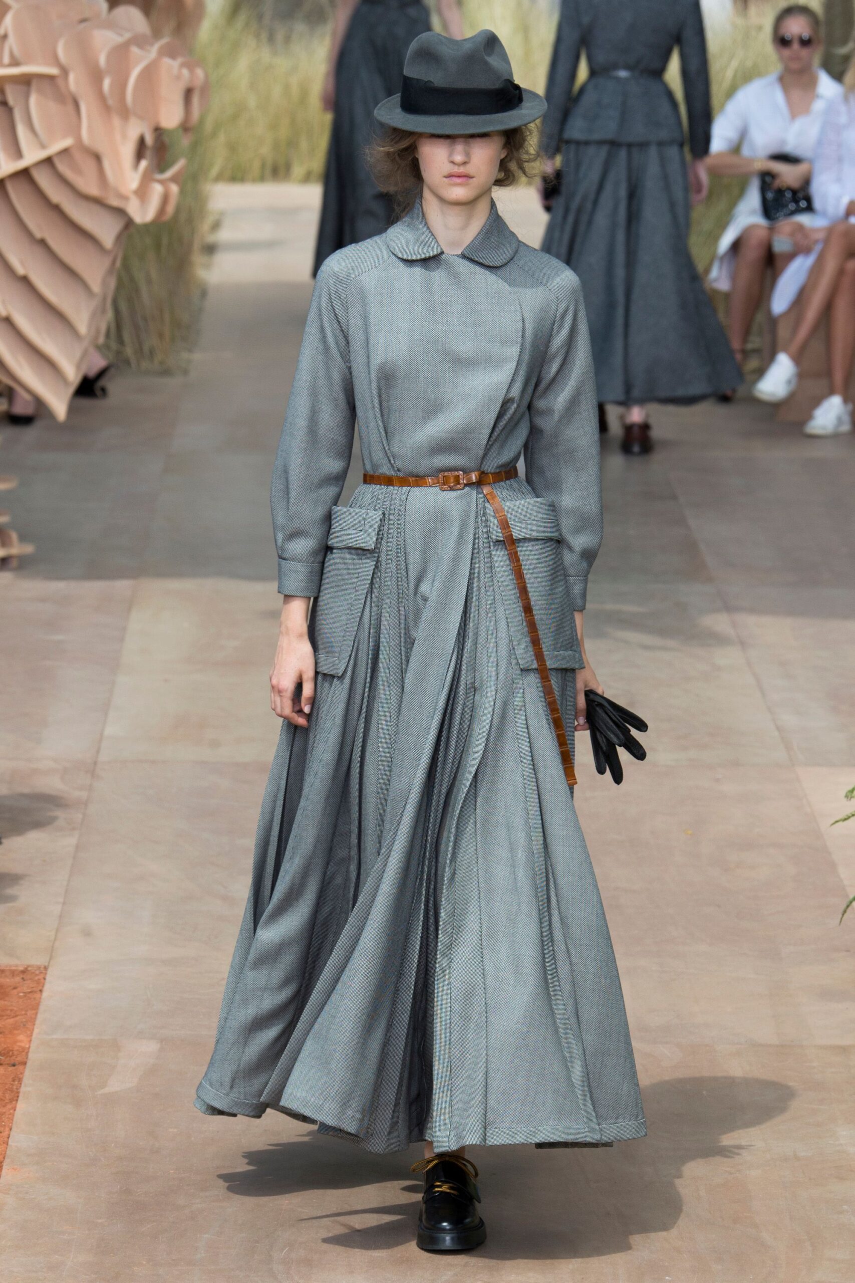 Christian Dior F/W 17 Couture Look 101