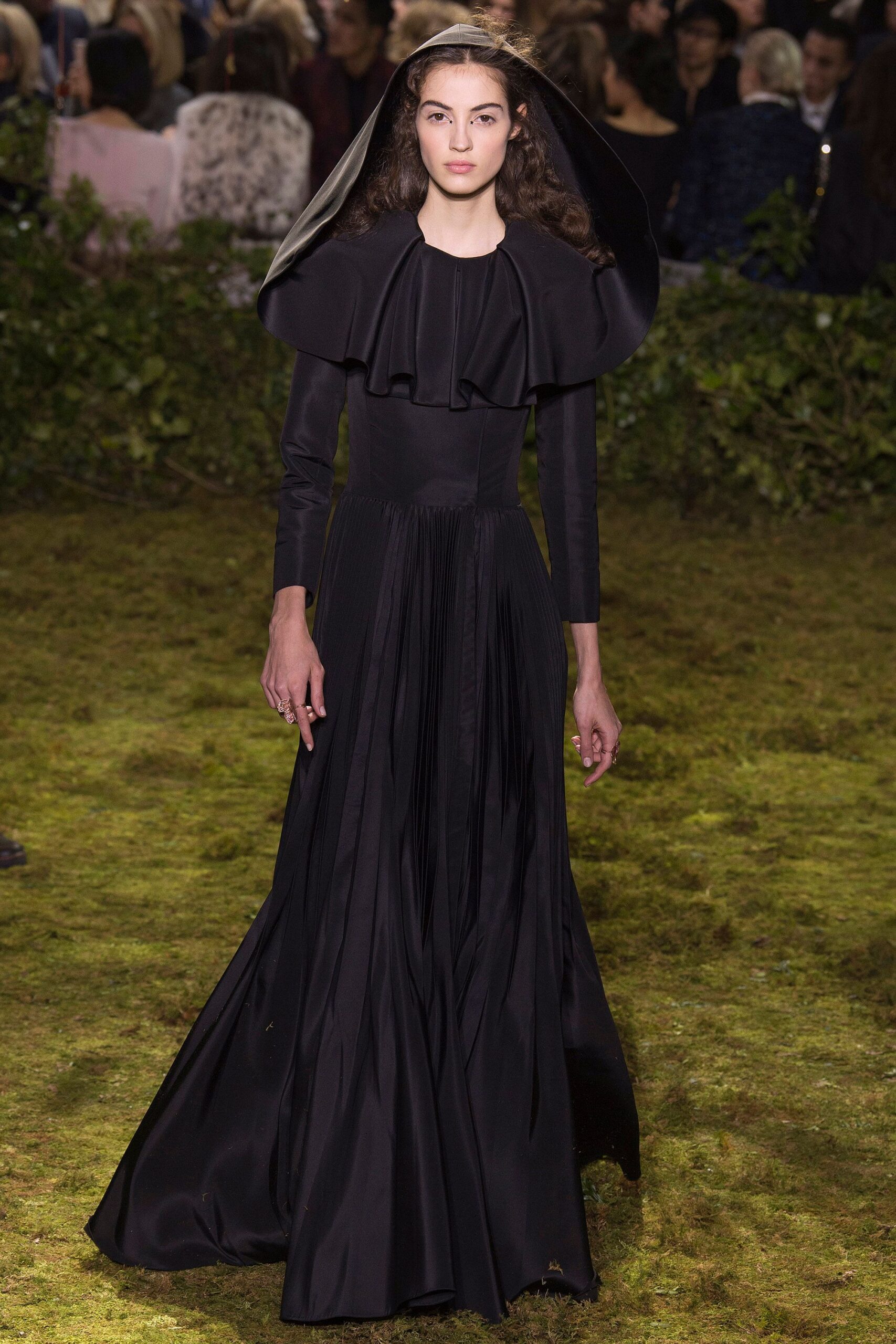 Christian Dior S/S 17 Couture Look 201