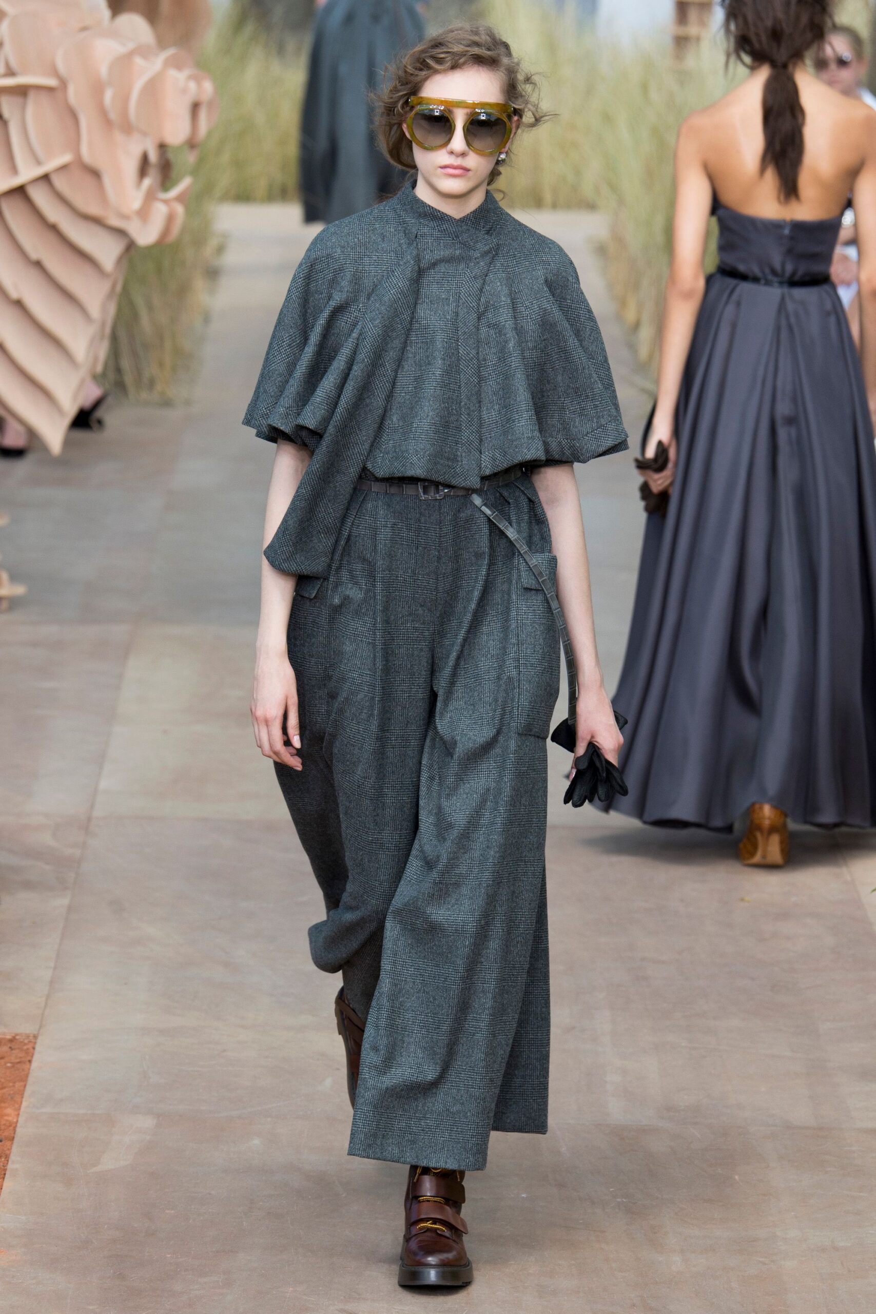 Christian Dior F/W 17 Couture Look 154