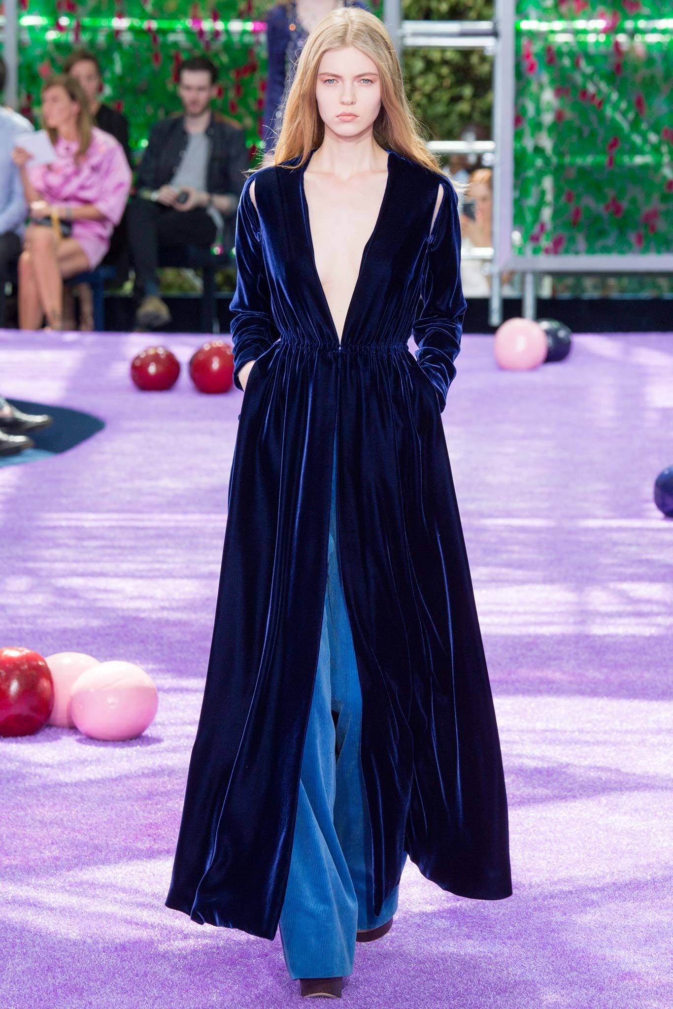 Christian Dior F/W 15 Couture Look 350