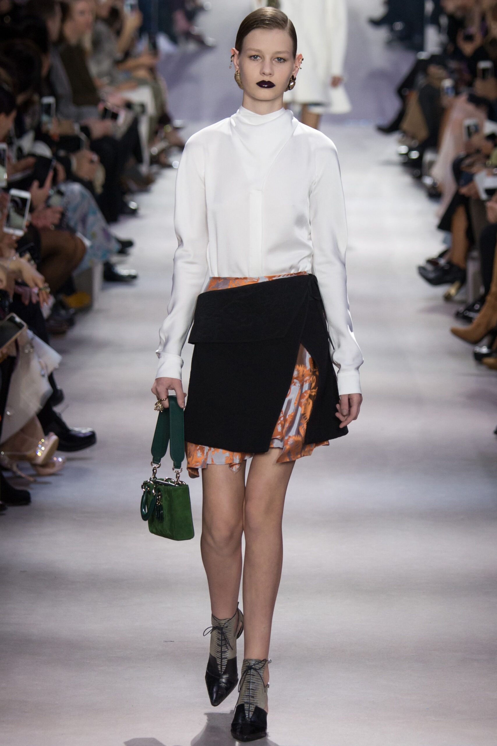 Christian Dior F/W 16 Look 486