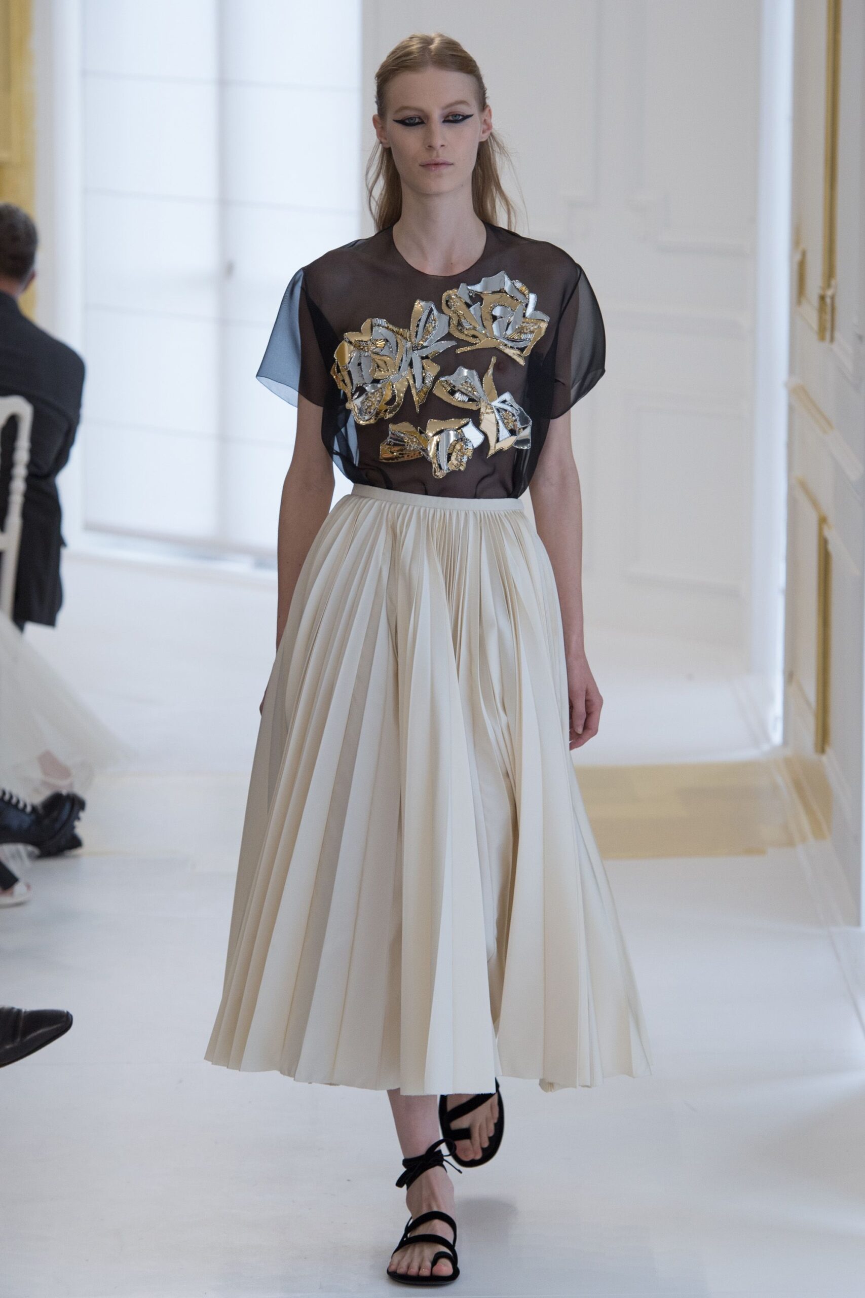 Christian Dior F/W 16 Couture Look 555