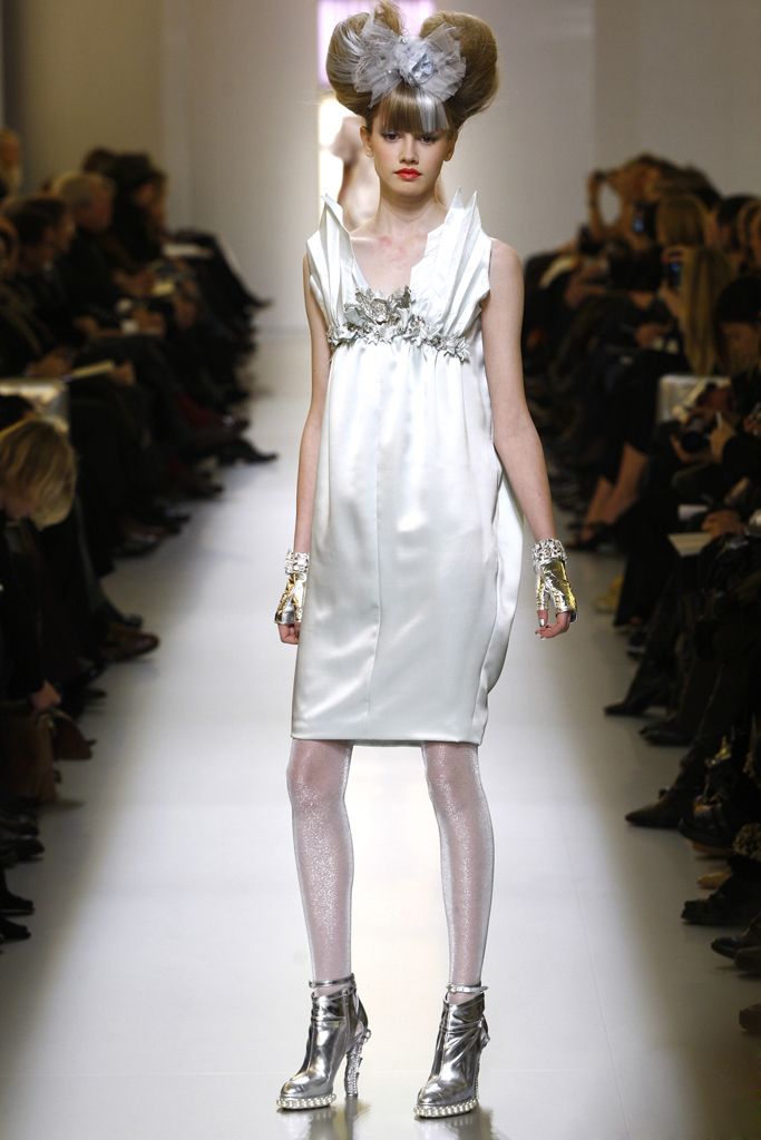Chanel S/S 10 Couture Look 229