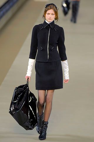 Chanel F/W 06 Look 68