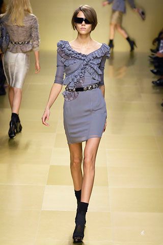 Burberry S/S 08 Look 9
