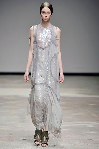Christopher Kane F/W 08 Look 125