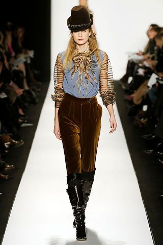 Carolina Herrera F/W 08 Look 73