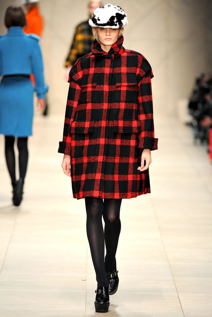 Burberry F/W 11 Look 57