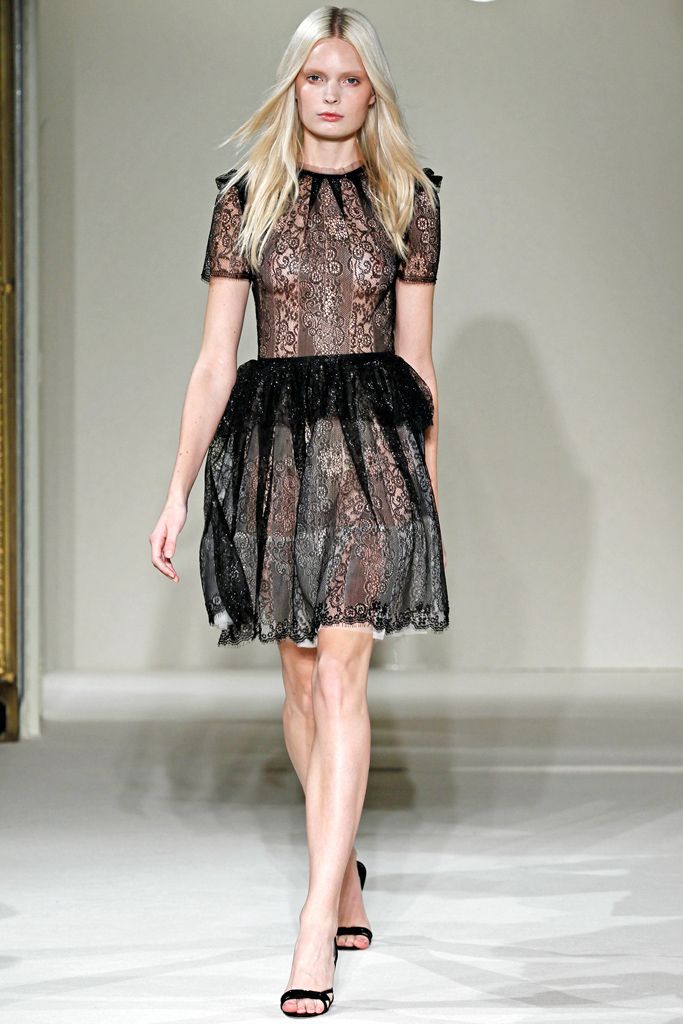 Collette Dinnigan S/S 11 Look 123