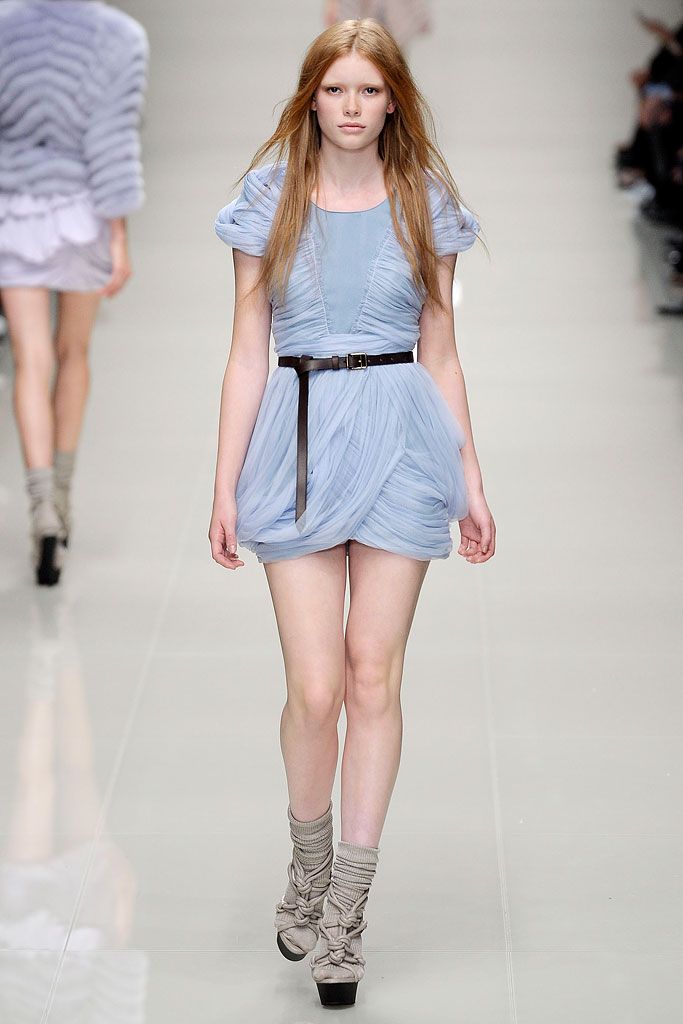 Burberry S/S 10 Look 104