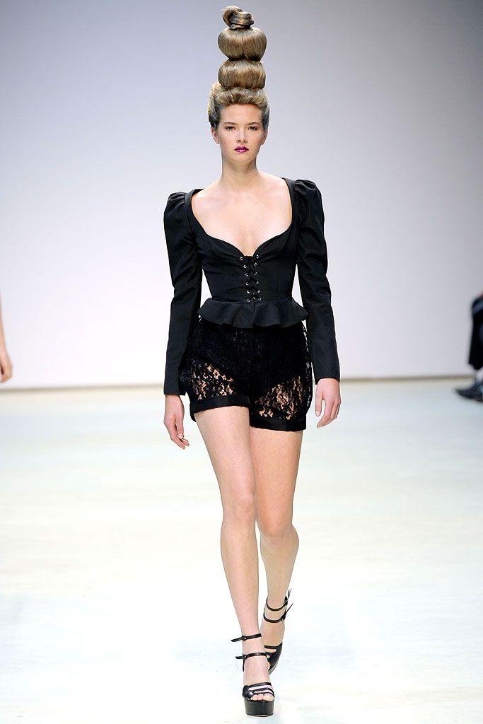 Danielle Scutt S/S 10 Look 27