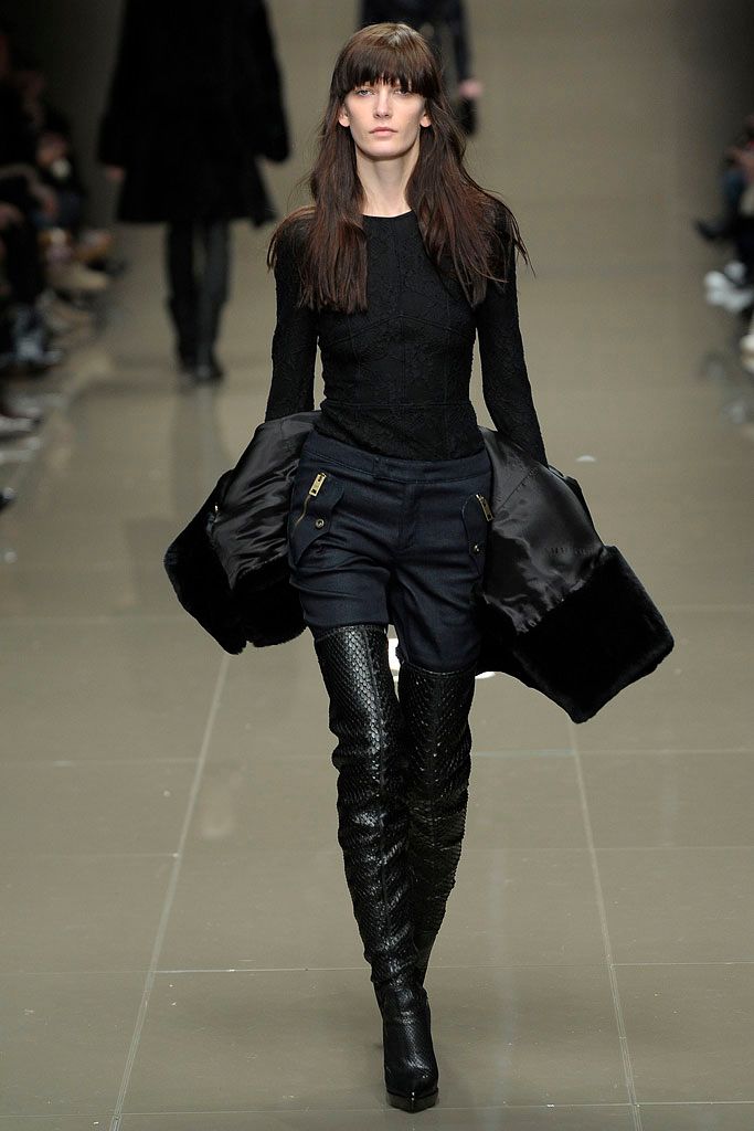Burberry F/W 10 Look 148
