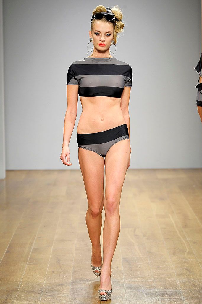 Danielle Scutt S/S 09 Look 30