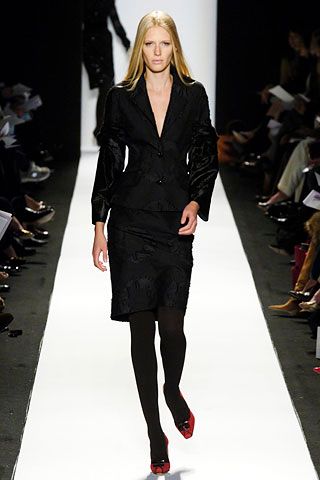 Carolina Herrera F/W 06 Look 117