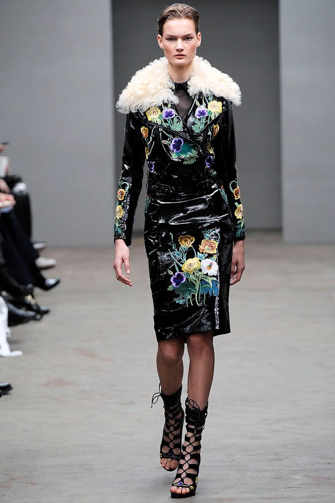 Christopher Kane F/W 10 Look 104