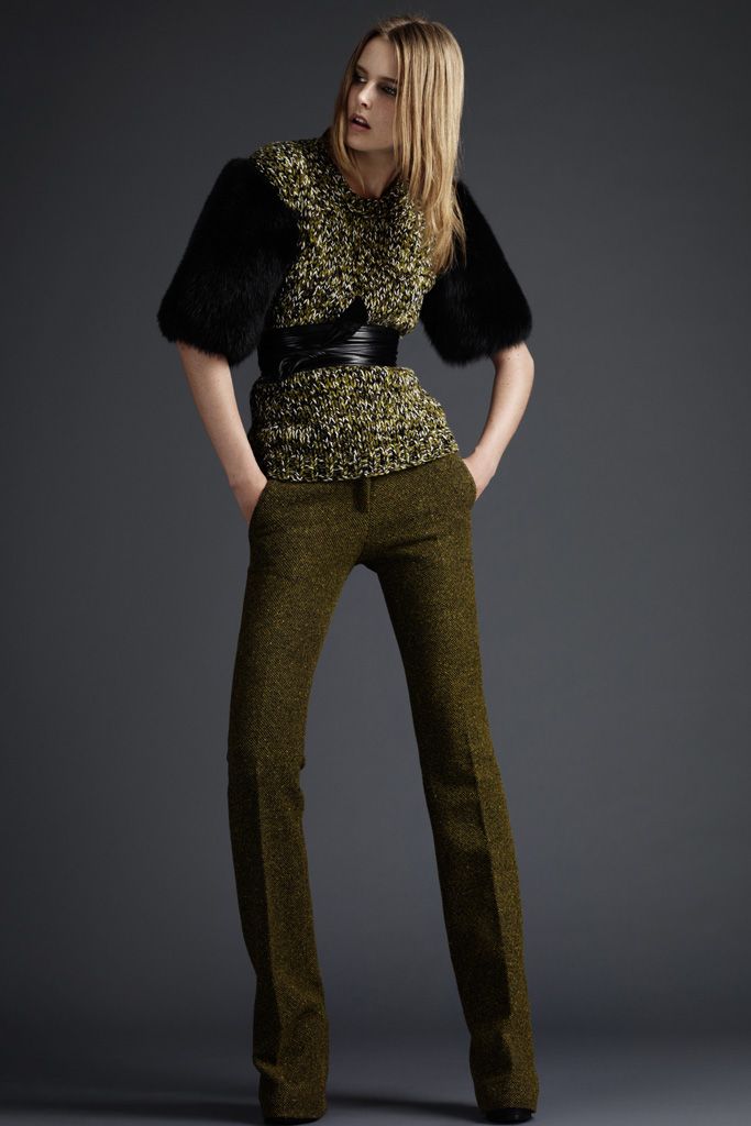 Burberry F/W 11 Look 100