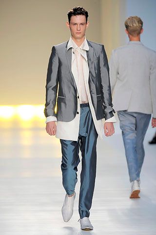 Costume National S/S 09 Menswear Look 12
