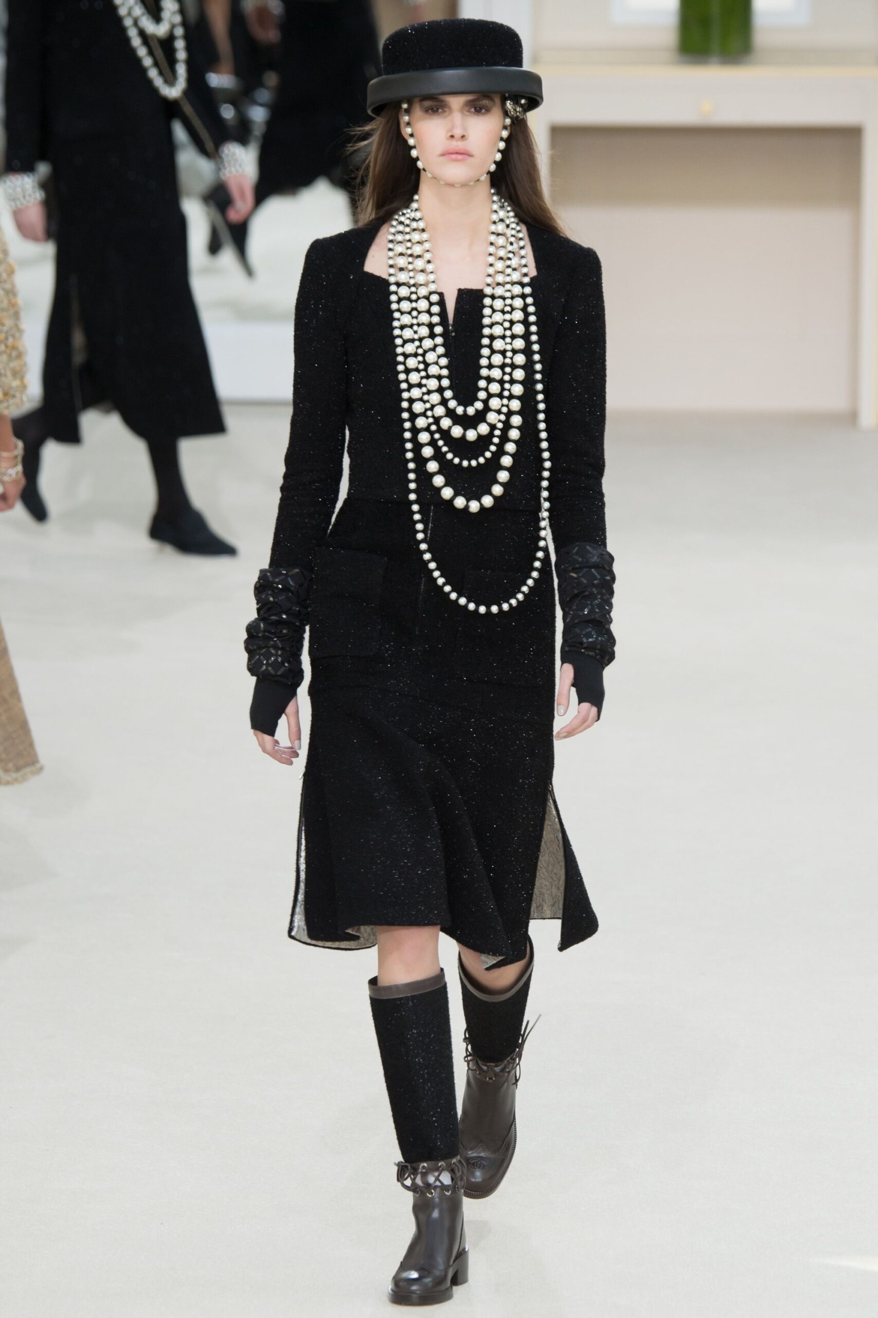 Chanel F/W 16 Look 649