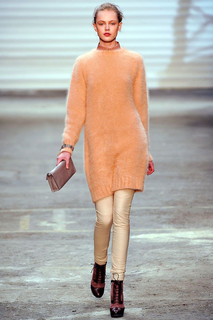 Cerruti F/W 10 Look 209